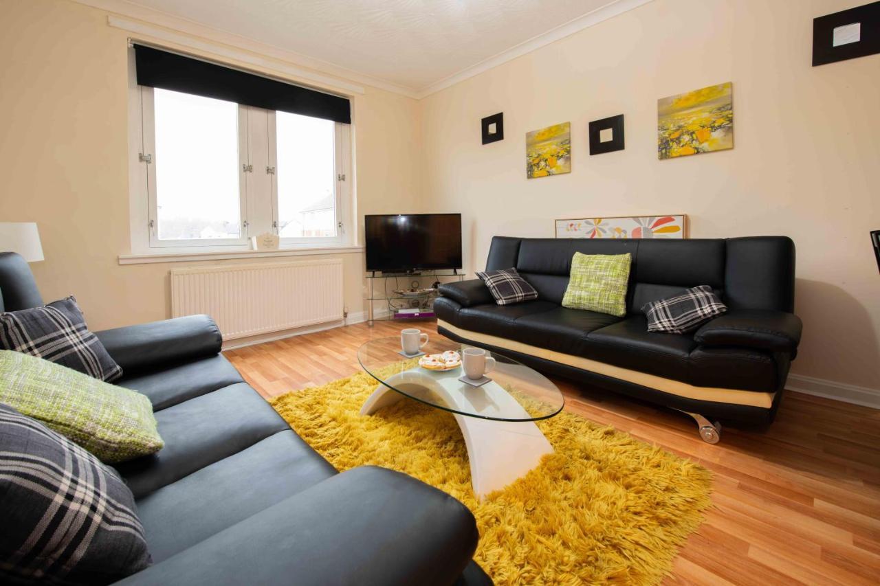 Premier - Chapel Apartment With Driveway! Cleland Kültér fotó